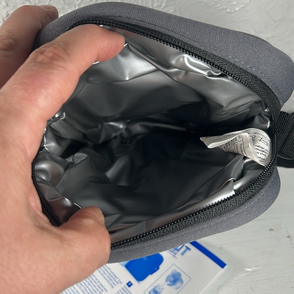 NWT Avent 3M Thinsulate Bag Microfiber Adjustable Strap Bottles Water Snack Bag - Picture 9 of 14